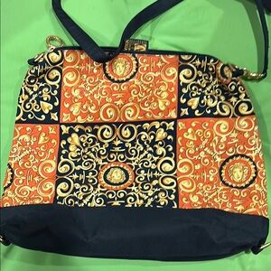 Vintage Versace Black and Gold Shoulder Bag with Elegant Design